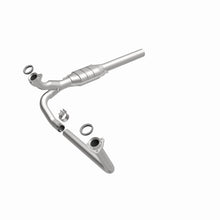 Load image into Gallery viewer, MagnaFlow Conv DF Chevrolet/GMC 1500 1/2 Ton

