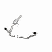 Load image into Gallery viewer, MagnaFlow Conv DF 00-03 Dakota 4.7L 2WD
