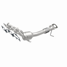 Load image into Gallery viewer, Magnaflow 08-10 Mazda 5 2.3L Direct Fit Converter
