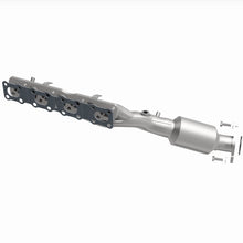 Load image into Gallery viewer, Magnaflow 05-06 Nissan Titan 5.6L Direct Fit Converter
