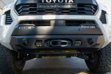 Load image into Gallery viewer, DV8 Offroad DV8 Xtract Winch Fairlead | Closed System
