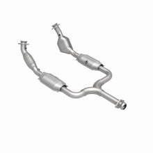 Load image into Gallery viewer, MagnaFlow Conv DF 99-04 Ford Mustang 3.8L
