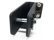 Load image into Gallery viewer, Tuff Country 1997 F-250 4wd (w/4in Front Lift Kit &amp; 5 Bolt Mounting) Axle Pivot Drop Brackets Pr. Suspension Arms &amp; Components Tuff Country   
