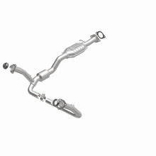 Load image into Gallery viewer, MagnaFlow Conv DF S10 Pickup 01-03 6 4.3L
