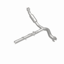 Load image into Gallery viewer, Magnaflow Conv DF 2007-2008 Ford Expedition/Navigator V8-5.4L
