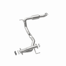 Load image into Gallery viewer, Magnaflow DF Converter 05-11 Toyota Tacoma 4.0L
