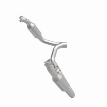 Load image into Gallery viewer, Magnaflow 2006 Dodge Ram 1500 5.7L Direct Fit Converter
