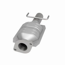 Load image into Gallery viewer, MagnaFlow Conv DF 95-02 Continental 4.6L rear
