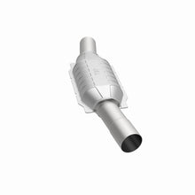 Load image into Gallery viewer, MagnaFlow Conv DF GM 25inch x 7inch x 4inch 2.5/2.5inch
