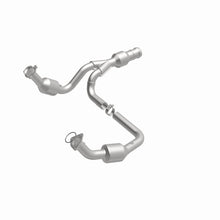 Load image into Gallery viewer, Magnaflow 11-15 GMC Yukon 6.2L Direct Fit Converter
