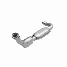 Load image into Gallery viewer, MagnaFlow Conv DF 97-98 Ford Exped 4.6L D/S
