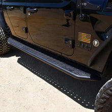 Load image into Gallery viewer, Westin 20-24 Jeep Gladiator Outlaw Running Board Westin
