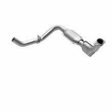 Load image into Gallery viewer, MagnaFlow Conv DF 99-02 Expedition 5.4L 4wd

