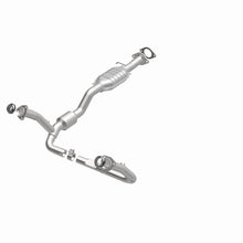 Load image into Gallery viewer, MagnaFlow Conv DF S10 Pickup 01-03 6 4.3L
