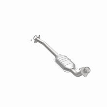 Load image into Gallery viewer, Magnaflow 05-07 Toyota Sequoia 4.7L Direct Fit Converter
