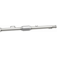 Load image into Gallery viewer, MagnaFlow Conv DF 00-04 Tundra 3.4L Rear
