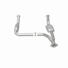 Load image into Gallery viewer, MagnaFlow Conv DF 00-01Tahoe/Yukon V8 5.7L
