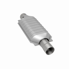 Load image into Gallery viewer, MagnaFlow Conv Univ 2.5 Single O2 Boss
