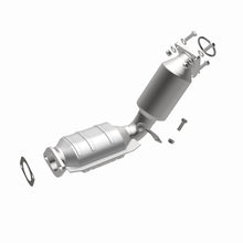 Load image into Gallery viewer, MagnaFlow Conv DF 08-13 Infiniti G37 V6-3.7LGAS 2.25in Dia

