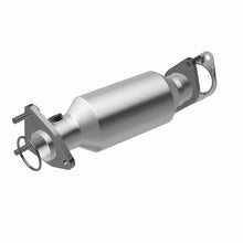 Load image into Gallery viewer, Magnaflow 05-17 Nissan Frontier 4.0L Direct Fit Converter
