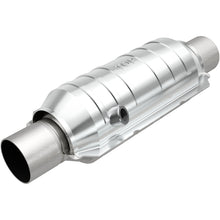 Load image into Gallery viewer, Magnaflow Conv Univ 2.50 HM Angled O2
