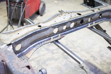 Load image into Gallery viewer, Rust Buster 88-95 Toyota Body Mount Brackets | RB7139
