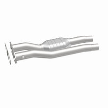 Load image into Gallery viewer, MagnaFlow Conv DF 96-97 7.4L 3500 Truck Rear
