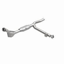 Load image into Gallery viewer, MagnaFlow Conv DF 99-00 F-150 4.2L V6 2WD P/
