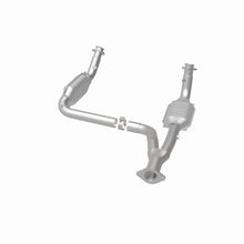 Load image into Gallery viewer, MagnaFlow Conv DF 00-01Tahoe/Yukon V8 5.7L
