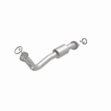 Load image into Gallery viewer, Magnaflow 13-16 Toyota RAV4 2.5L Direct Fit Converter
