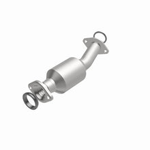 Load image into Gallery viewer, Magnaflow 2011 Toyota Sienna 3.5L Direct Fit Converter
