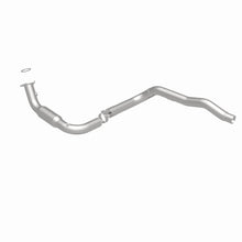Load image into Gallery viewer, Magnaflow 07-08 Chevrolet Suburban 2500 6.0L Direct Fit Converter
