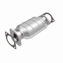 Load image into Gallery viewer, MagnaFlow 02-04 Infiniti I35 3.5L / 02-03 Nissan Maxima 3.5L Rear Underbody D/F Catalytic Converter
