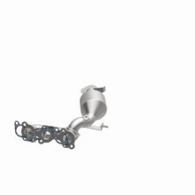 Load image into Gallery viewer, Magnaflow 04-06 Toyota Sienna 3.3L Direct Fit Converter
