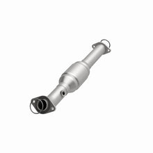 Load image into Gallery viewer, MagnaFlow Conv DF 05-09 Toyota Tacoma 4.0L P/S Rear

