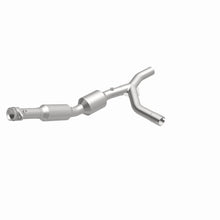 Load image into Gallery viewer, Magnaflow 2007 Ford E-150 4.6L Direct Fit Converter
