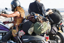 Load image into Gallery viewer, Kuryakyn Momentum Freeloader Duffle Kuryakyn
