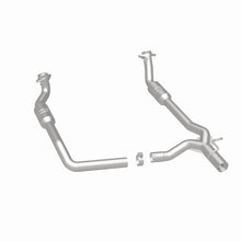 Load image into Gallery viewer, MagnaFlow 09-14 Ford E-150 California Grade CARB Compliant Direct-Fit Catalytic Converter
