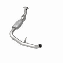 Load image into Gallery viewer, MagnaFlow Conv DF 99-02 Expedition 5.4L 4wd
