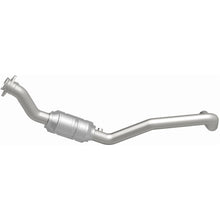 Load image into Gallery viewer, MagnaFlow Conv DF 04-05 Dodge RAM 1500 Pickup 3.7L (Inc 4WD 4.7L) D/S
