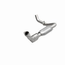 Load image into Gallery viewer, MagnaFlow Conv DF 99-02 Expedition 5.4L 4wd
