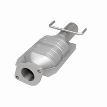 Load image into Gallery viewer, MagnaFlow Conv DF 95-02 Continental 4.6L rear

