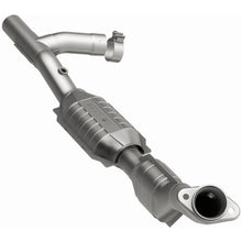 Load image into Gallery viewer, MagnaFlow Conv DF 99-02 Expedition 5.4L 4wd
