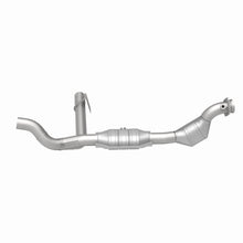 Load image into Gallery viewer, MagnaFlow Conv DF 01-04 Ford F-150 4.6L (49 State)
