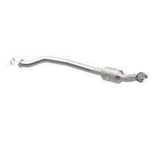 Load image into Gallery viewer, Magnaflow Catalytic Converter Direct Fit Magnaflow 12-17 Dodge Durango / 13-17 Jeep Grand Cherokee Direct Fit CARB Compliant Converter

