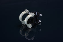 Load image into Gallery viewer, Renthal Apex 35 Handlebar Clamp 40 mm. Misc Powersports Renthal
