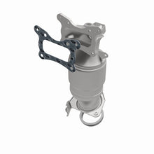 Load image into Gallery viewer, MagnaFlow 12-14 Honda CR-V 2.4L L4 GAS California Catalytic Converter Direct Fit
