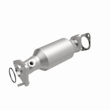 Load image into Gallery viewer, Magnaflow 05-17 Nissan Frontier 4.0L Direct Fit Converter
