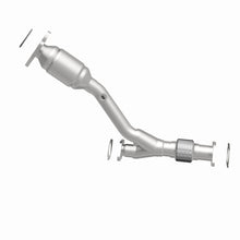 Load image into Gallery viewer, Magnaflow 05-06 Chevrolet Malibu 3.5L Direct Fit Converter
