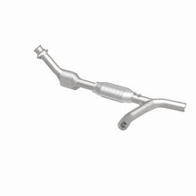 Load image into Gallery viewer, MagnaFlow Conv DF 01-03 Ford E150 4.2L Passenger Side
